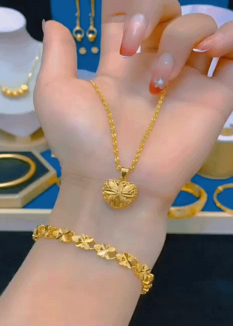 Heart-Shaped Locket – Personalized Memory Keepsake